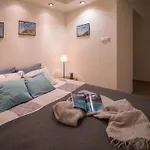 Zulu Apartments Old Town